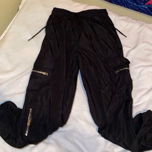 Forever 21 Baggy cargo pants zipper pockets